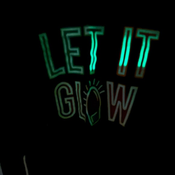 Christmas Pjs only a couple of times. Smoke free and pet free house. - Picture 5 of 7